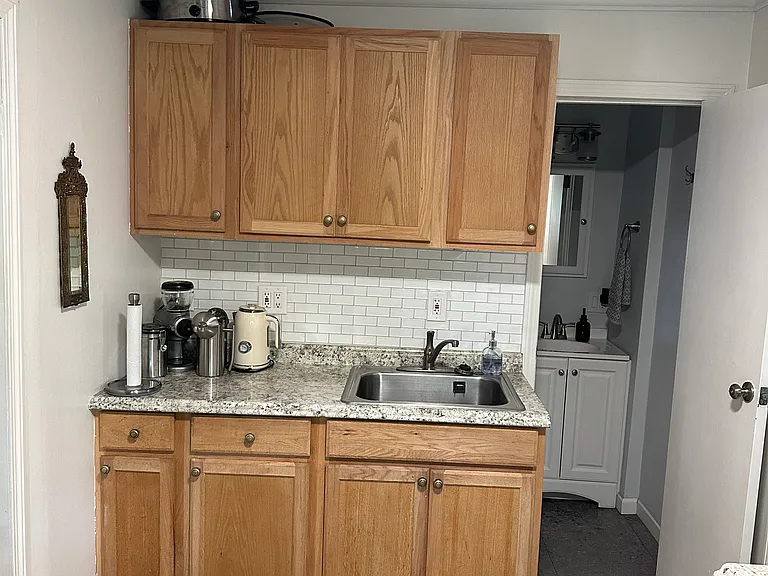 25 Maple St #A — Photo 6