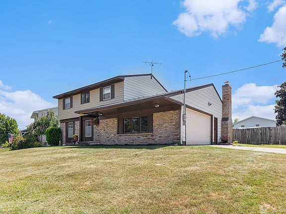 2nd image of 172 Lantern Dr NW