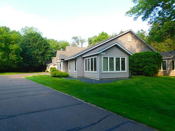 3rd image of 3106 Manitou Dr