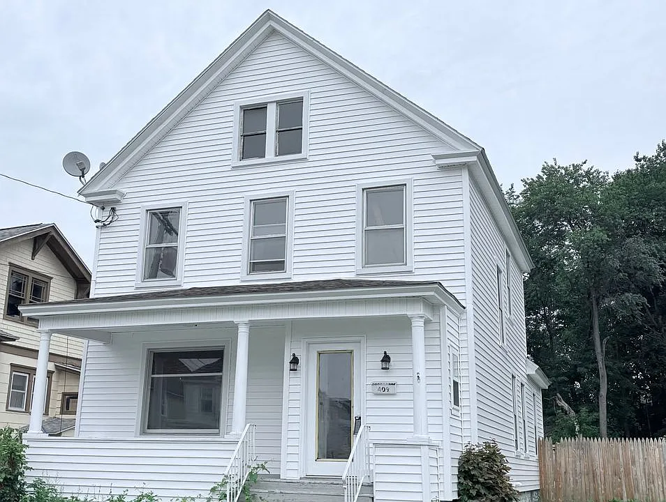 409 Healy Ave