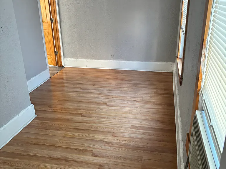 2315 N Washtenaw Ave #2 — Photo 10