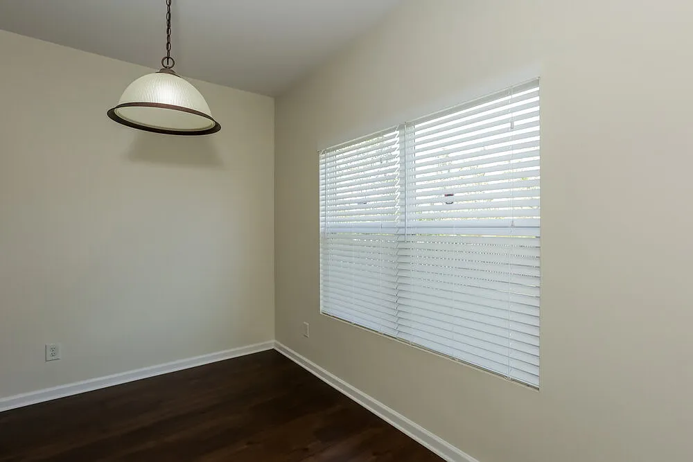 4 bed, 2.5 bath, 2513 sqft, $2,465 — Photo 4