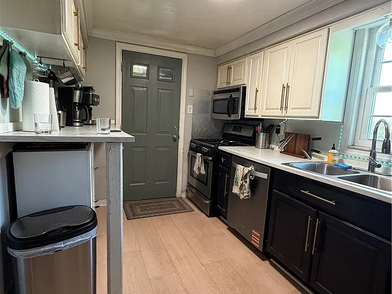 131 Jacob Dr — Photo 11