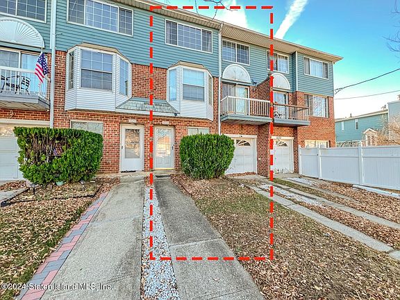 2nd image of 1028 Rockland Ave