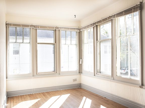 2nd image of 315 Woodward Ave APT 6