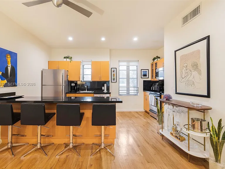 1551 Lenox Ave #8 — Photo 7