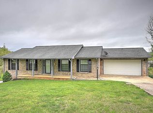 5100 Spring Hill Dr, Kingsport, TN 37664