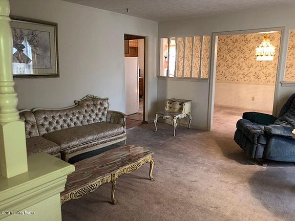 3rd image of 7416 Crawfordshire Ln