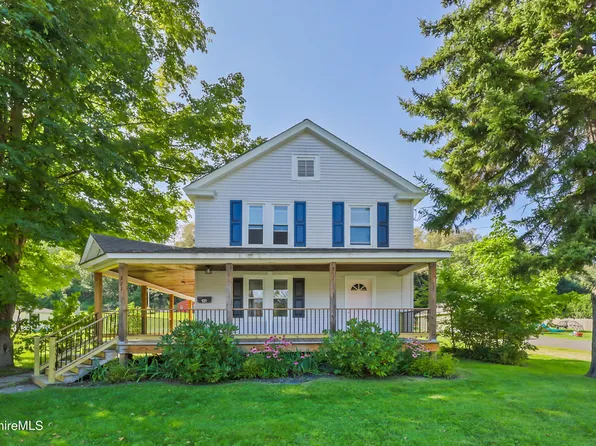 121 Pleasant St, Dalton, MA 01226