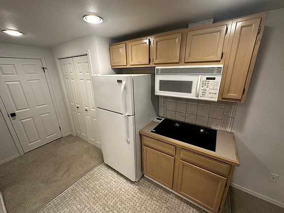 3rd image of 5741 NE 62nd St #B