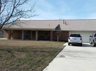 207 N Worth St, Comanche, TX 76442