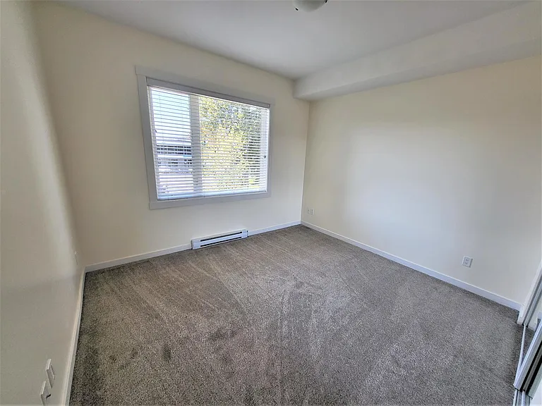 3701 Country Club Dr #101 — Photo 10
