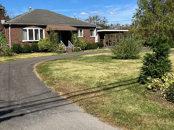 1571 Penn Dr, Andreas, PA 18211