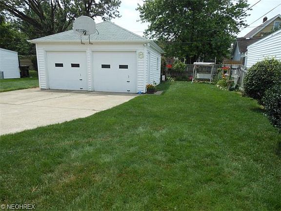 2nd image of 4913 Vandalia Ave