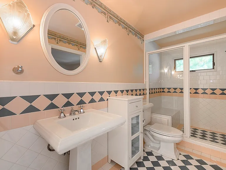 Bathroom 3