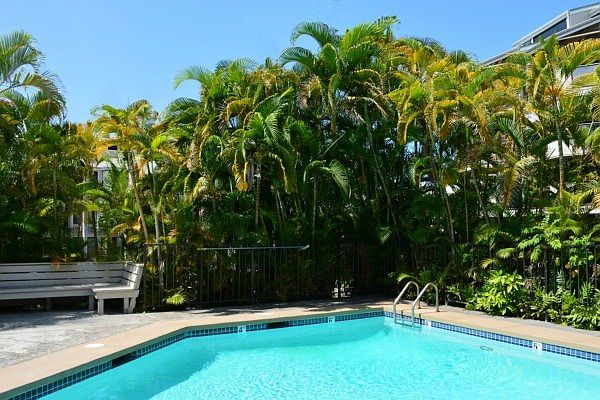 1st image of 75-5669 Kuakini Hwy #2204