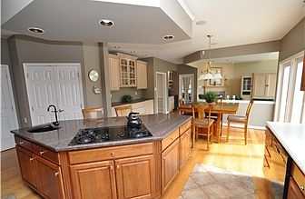3rd image of 117 Twin Creek Dr