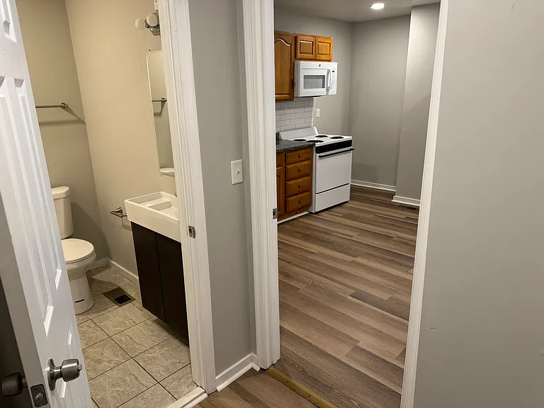 3903 King St #B — Photo 9