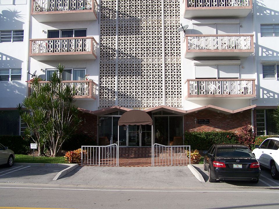1st image of 9700 E Bay Harbor Dr APT 312