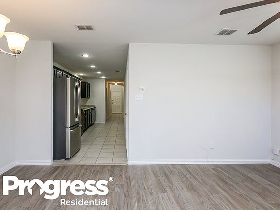 4th image of 10504 Wild Oak Dr