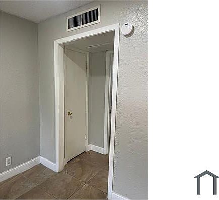 3rd image of 893 Campus St #105