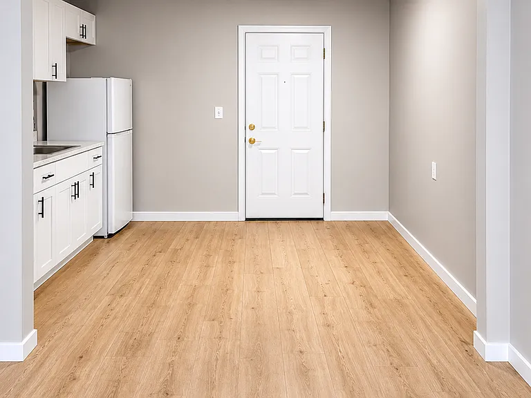 Brentwood Estates — Photo 16