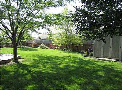 3rd image of 205 Onyx Dr