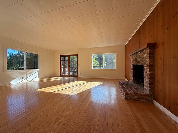 5th image of 351 N Ferndale Ave #1