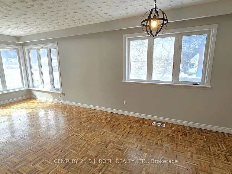 41 Bayview Dr #UPPER — Photo 9