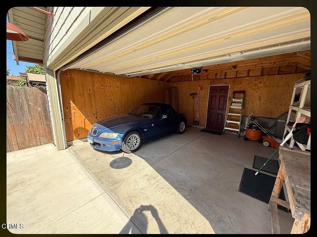 2 bed, 2.0 bath, 972 sqft, $4,100 — Photo 4