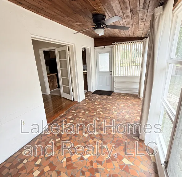 3115 Buckingham Ave — Photo 10