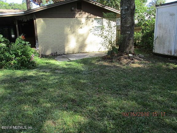 4th image of 3654 Red Oak Cir W