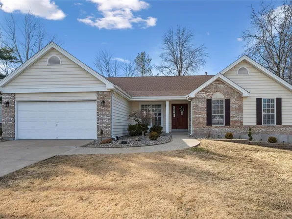 4407 Margaret Ridge Dr, Florissant, MO 63034