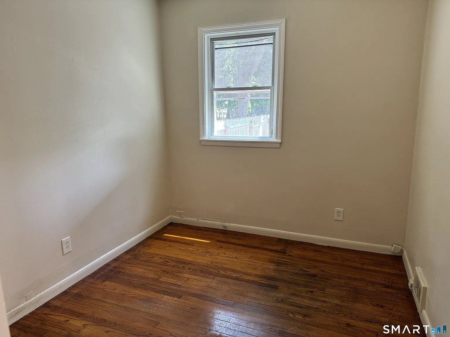 2 bed, 1.0 bath, 818 sqft, $1,875 — Photo 4