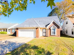 8042 Port Douglas Dr, Cordova, TN 38018