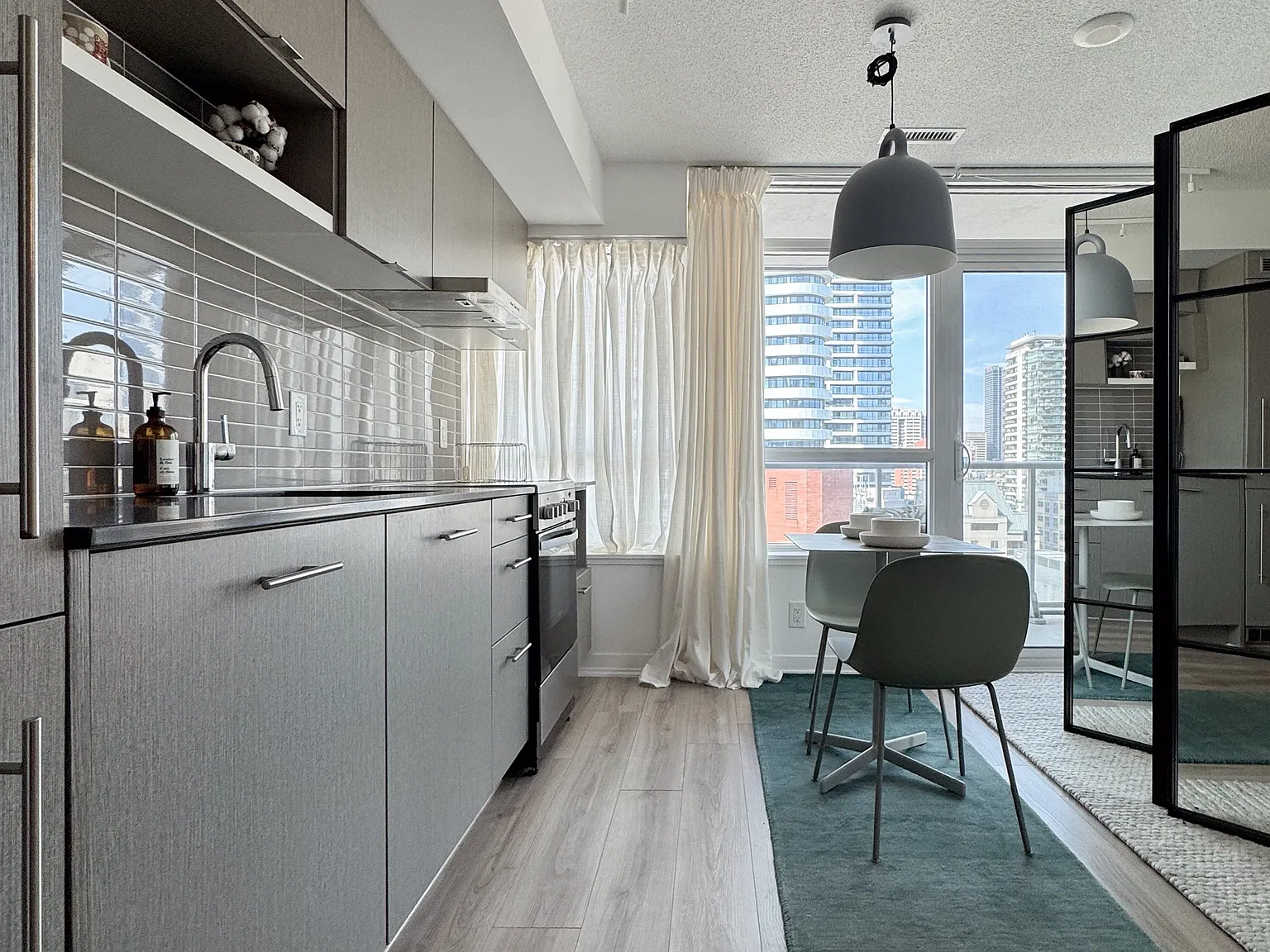 Studio, $2,295 — Photo 2