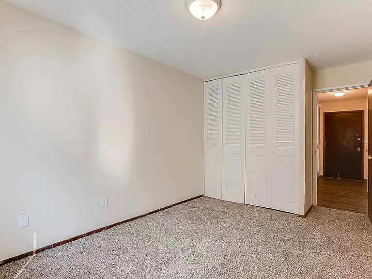 3016 Grand Avenue S. — Photo 9