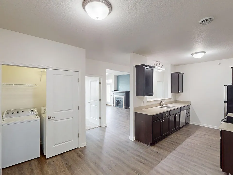 3613 Grayhawk Ave