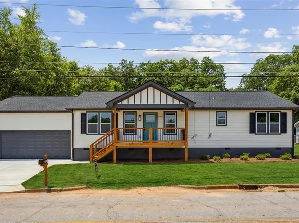 3161 Stone Mountain St NW, Covington, GA 30014