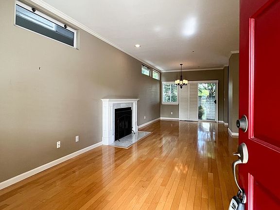 2nd image of 42 Avalon Ct