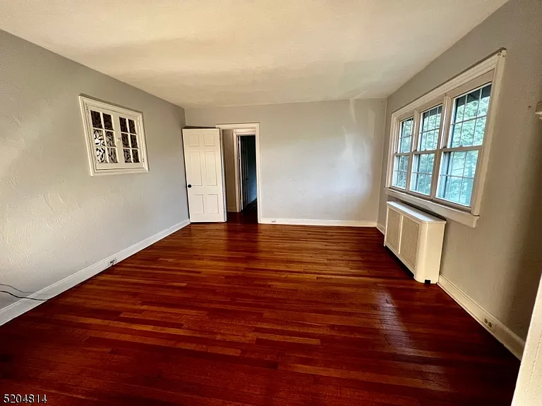 12 Hobart Gap Rd — Photo 28