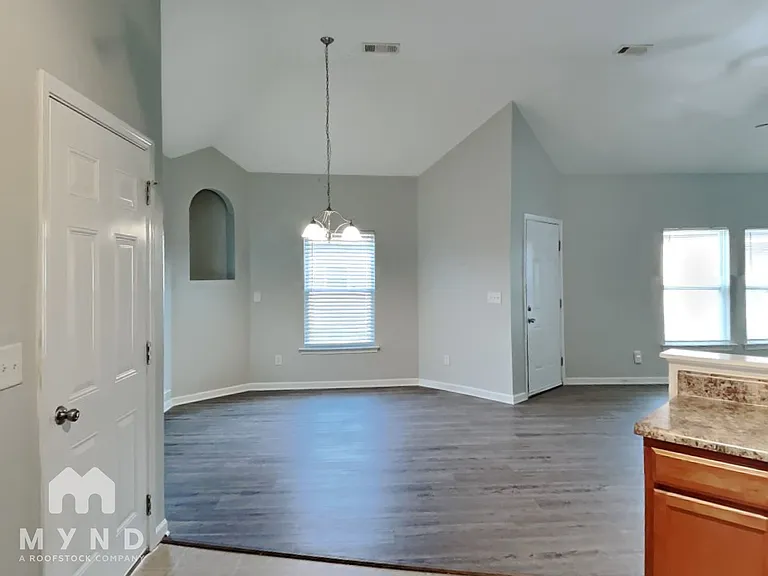 4627 Rosser Loop Dr — Photo 10