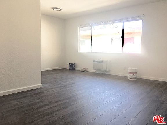 5th image of 14333 Friar St APT 206