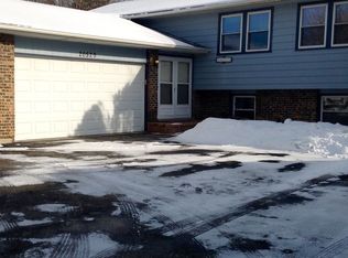 20529 N Elizabeth Ave, Prairie View, IL 60069