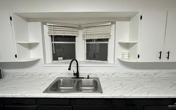 3rd image of 801 S 6th Ave