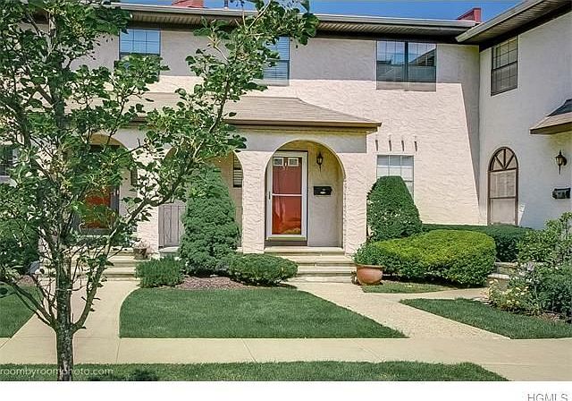 1st image of 52 Somerset Dr