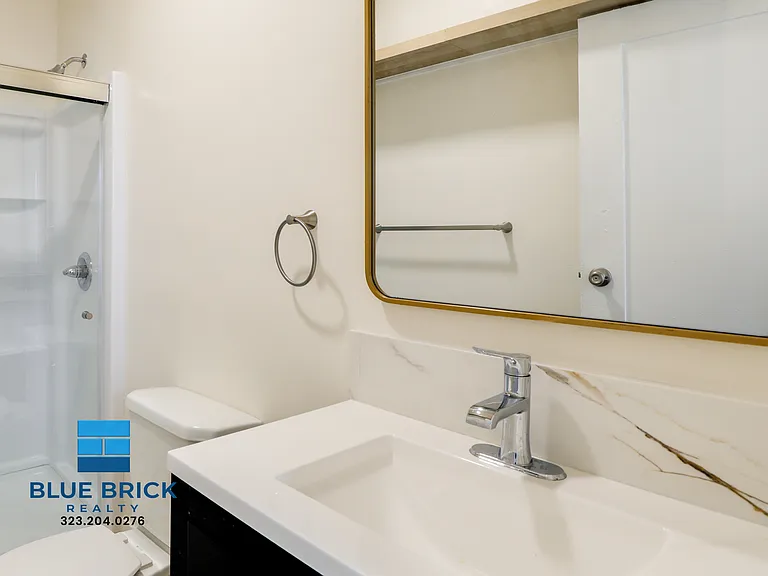 300 N Bonnie Brae St #302 — Photo 8