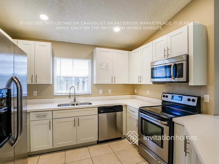 6249 Island Way — Photo 7