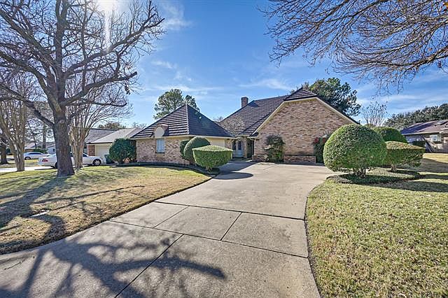1st image of 1013 Kingston Dr