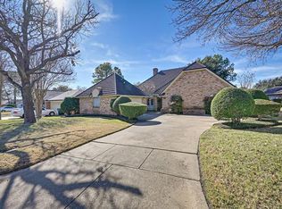 1013 Kingston Dr, Mansfield, TX 76063